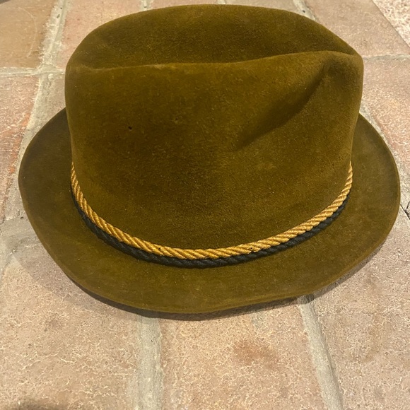 Vintage Sears Brown Velvet Hat - Picture 6 of 6